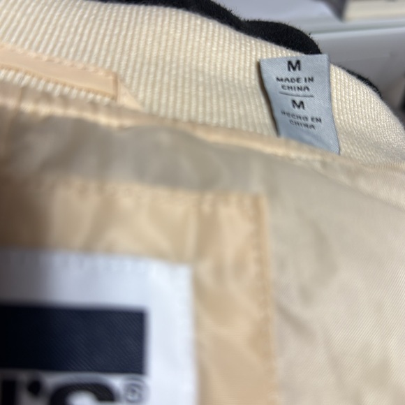 Levi's Cream Quilted Bomber Jacket - Picture 5 of 5